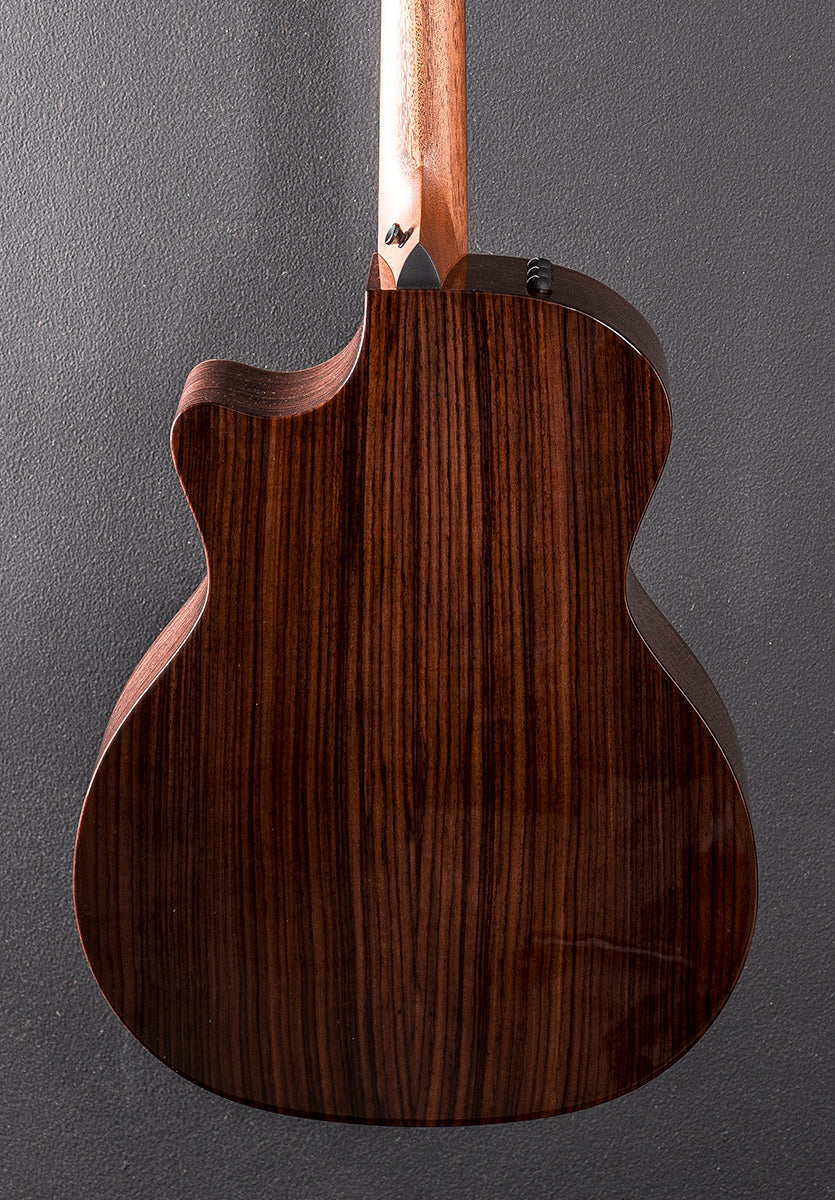 414CE Studio &