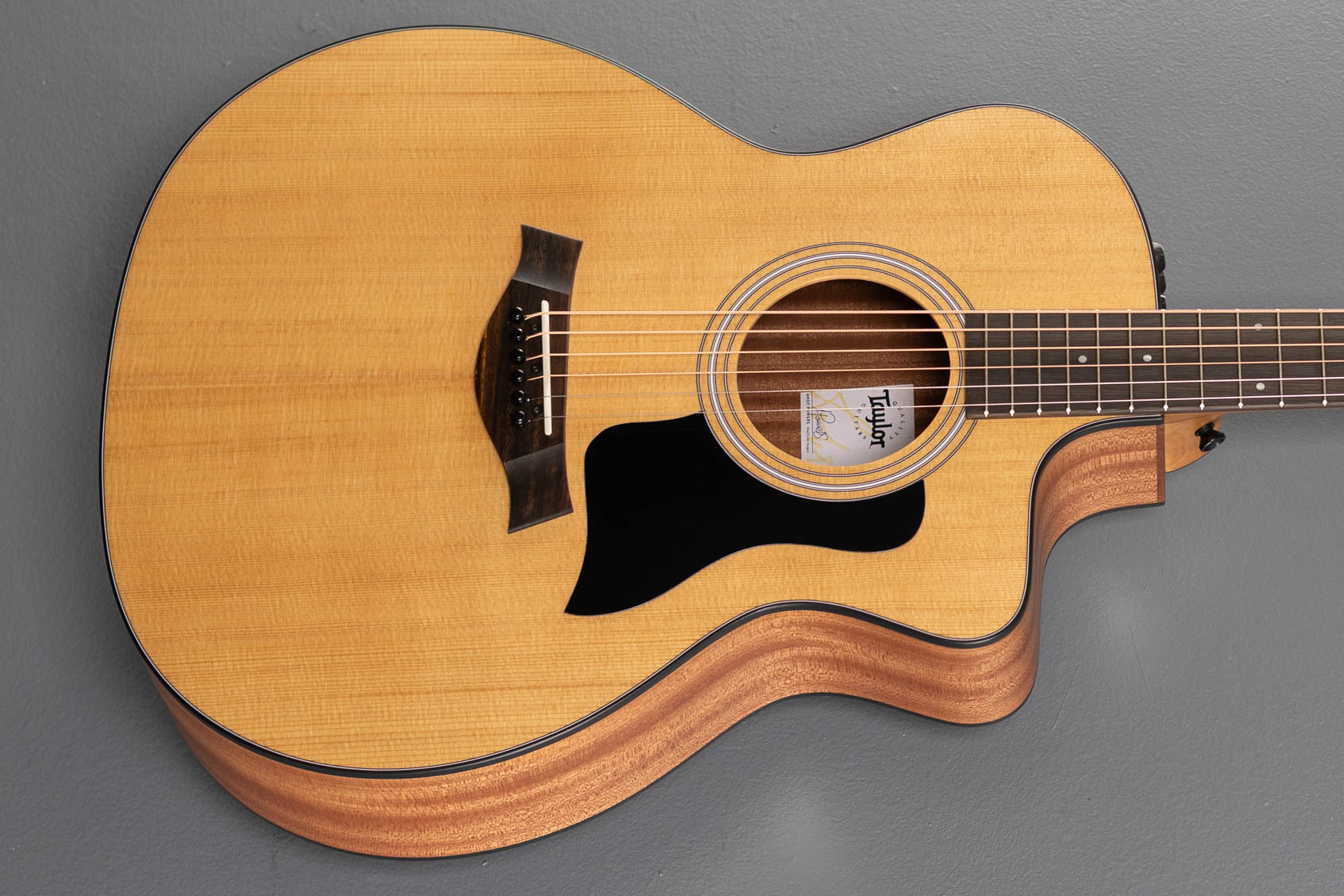 114CE Sapele – Dave's Guitar Shop