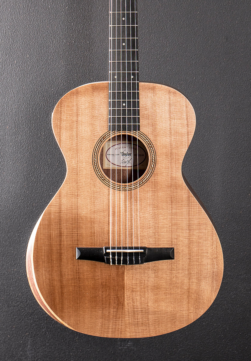 Academy 12E-N