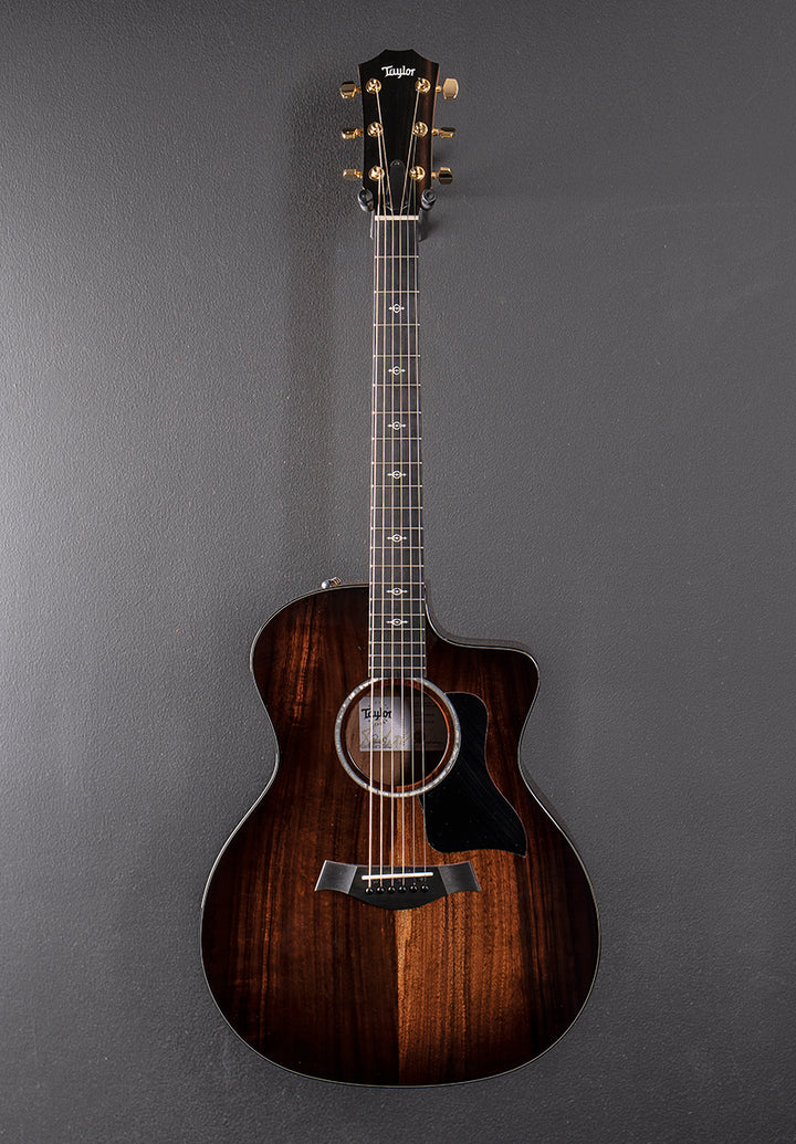 Used 224CE-K DLX &