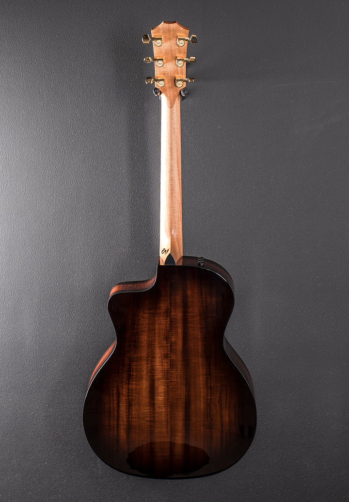 Used 224CE-K DLX &
