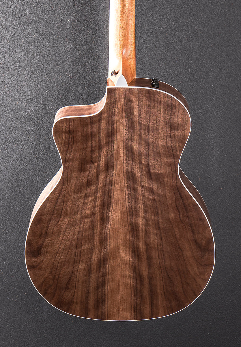 USED 214CE-N Walnut &