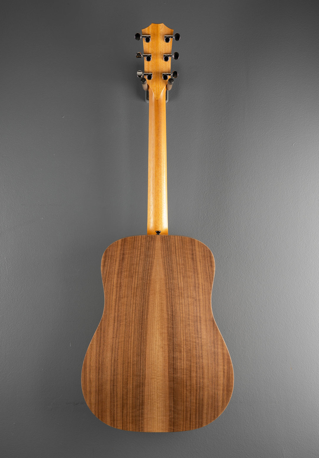 Used Big Baby Taylor (BBT), &