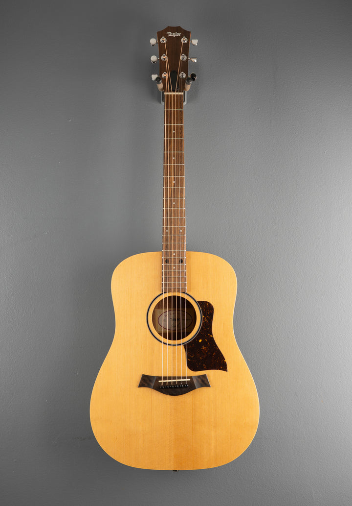 Used Big Baby Taylor (BBT), &