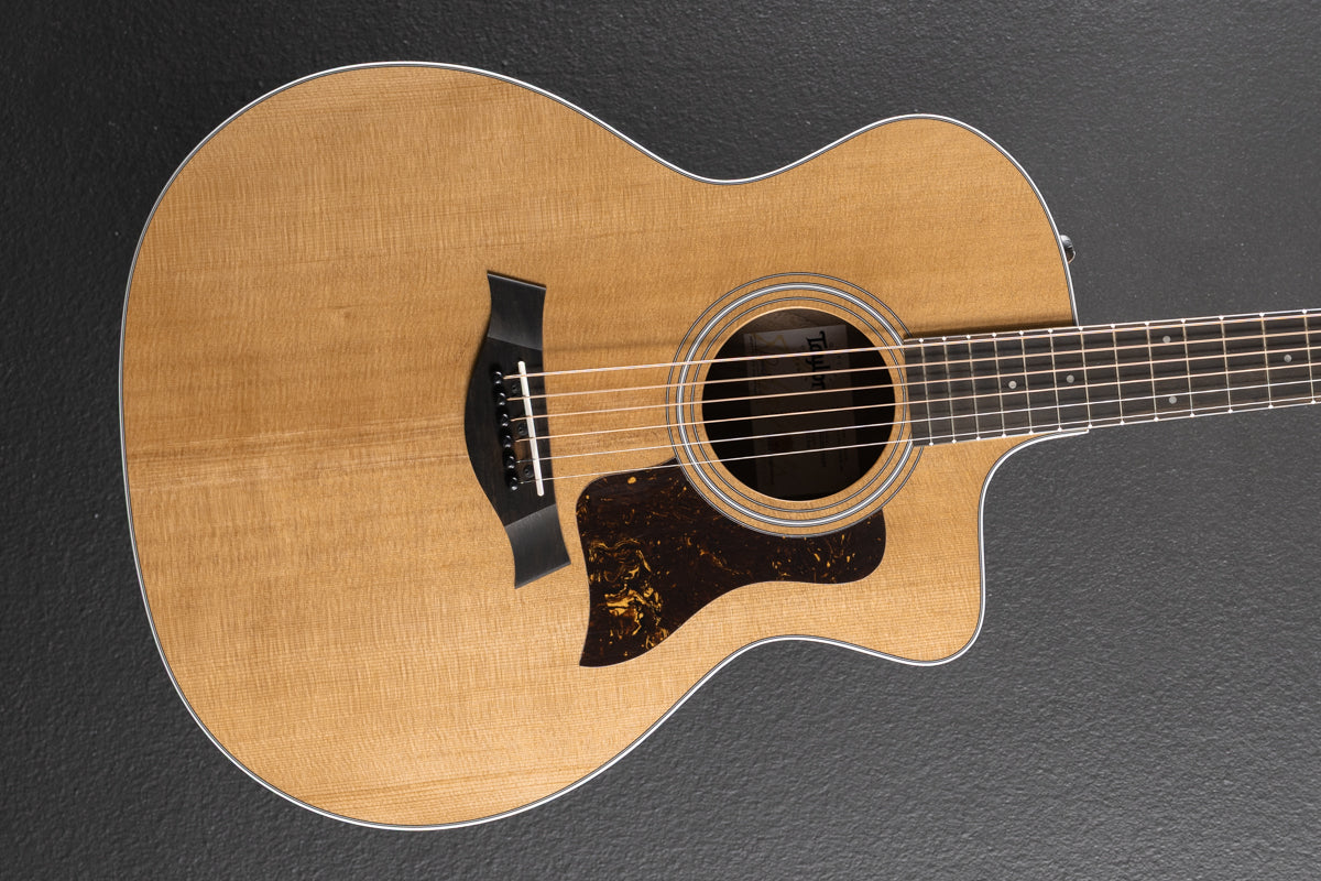 Used 214CE Walnut '26 – Dave's Guitar Shop