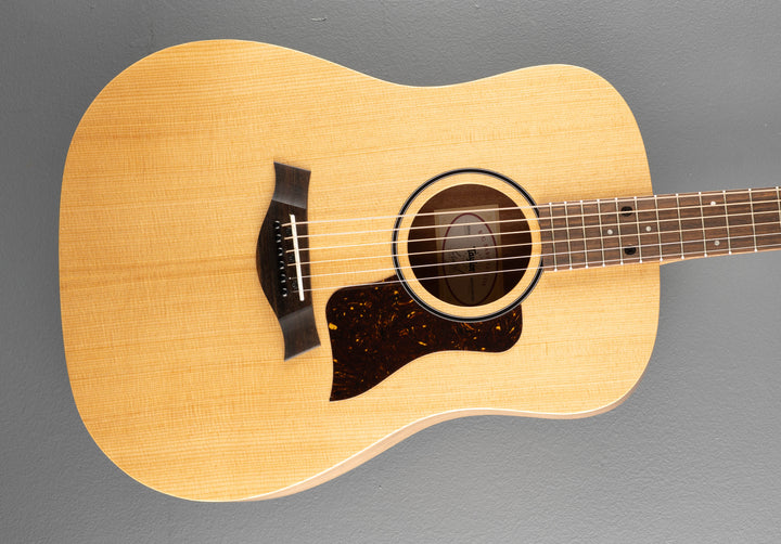 USED Big Baby Taylor (BBTe) &