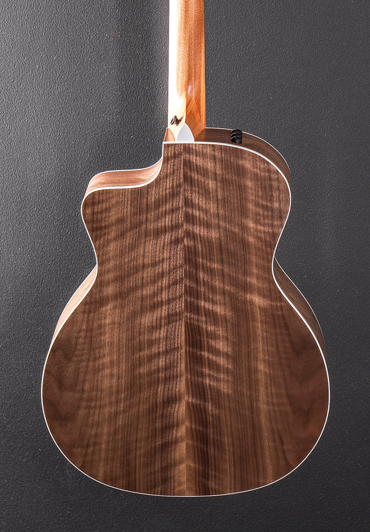 Used 214CE Walnut &