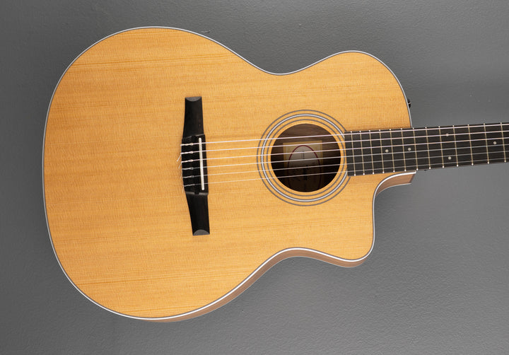 USED 214CE-N Walnut &