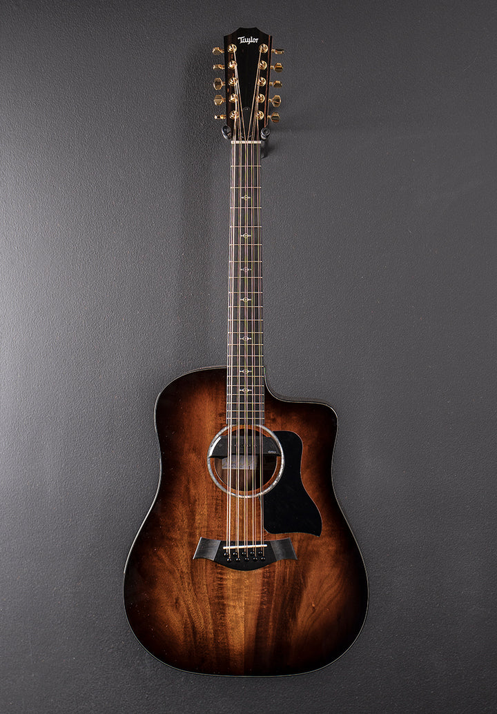 Used 260CE-K DLX Bajo Quinto &
