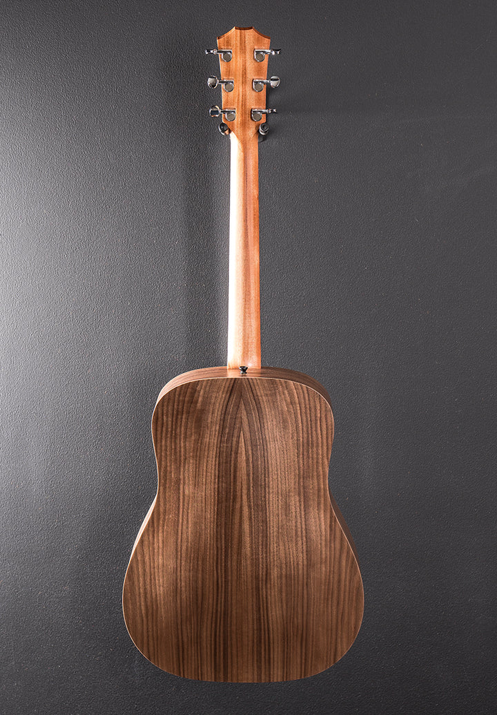 Used Big Baby Taylor (BBT) &