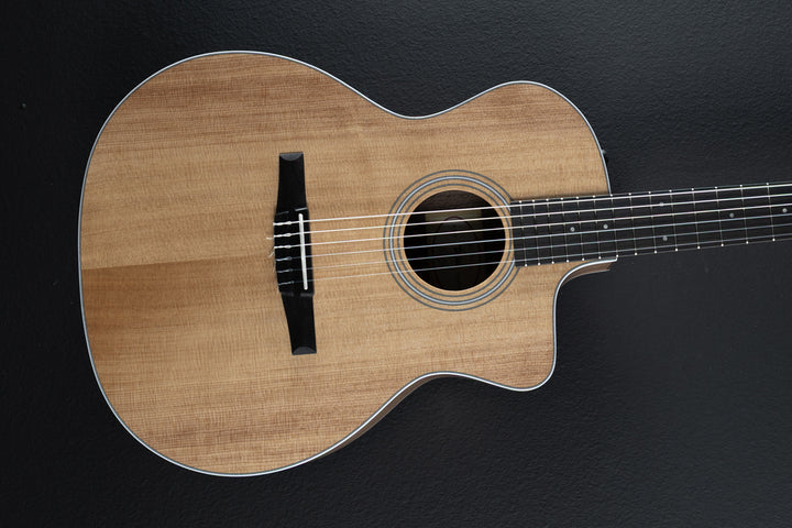 Used 214CE-N Walnut &