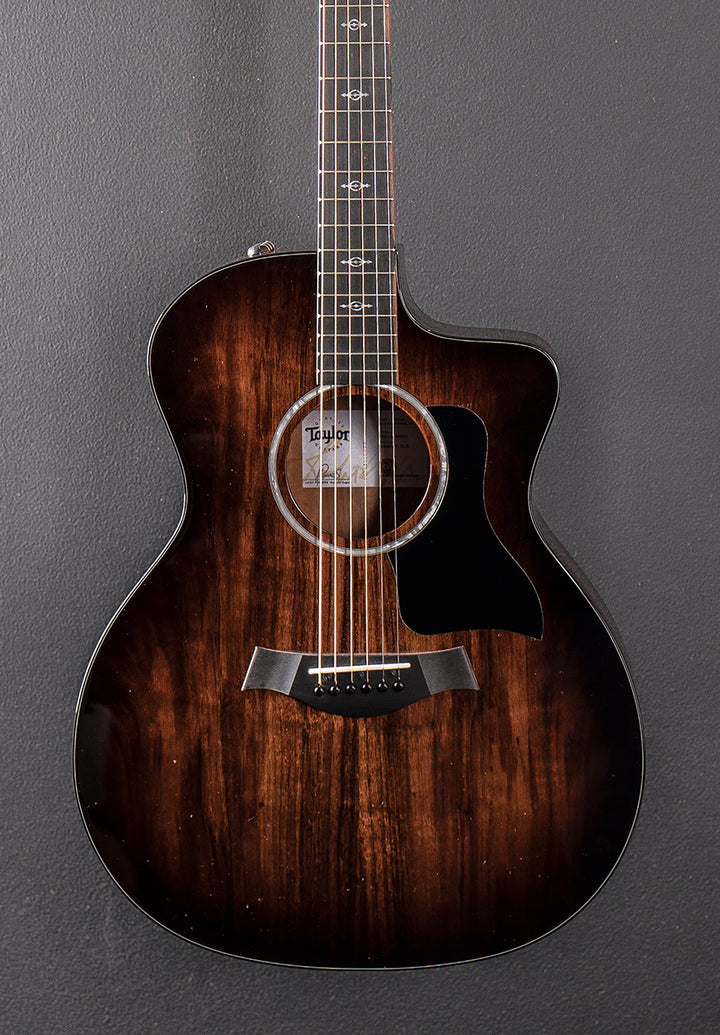 Used 224CE-K DLX &