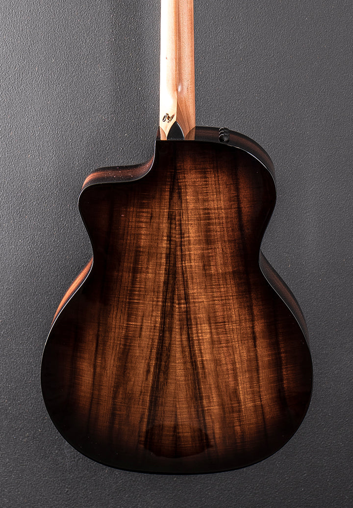 Used 224CE-K DLX &