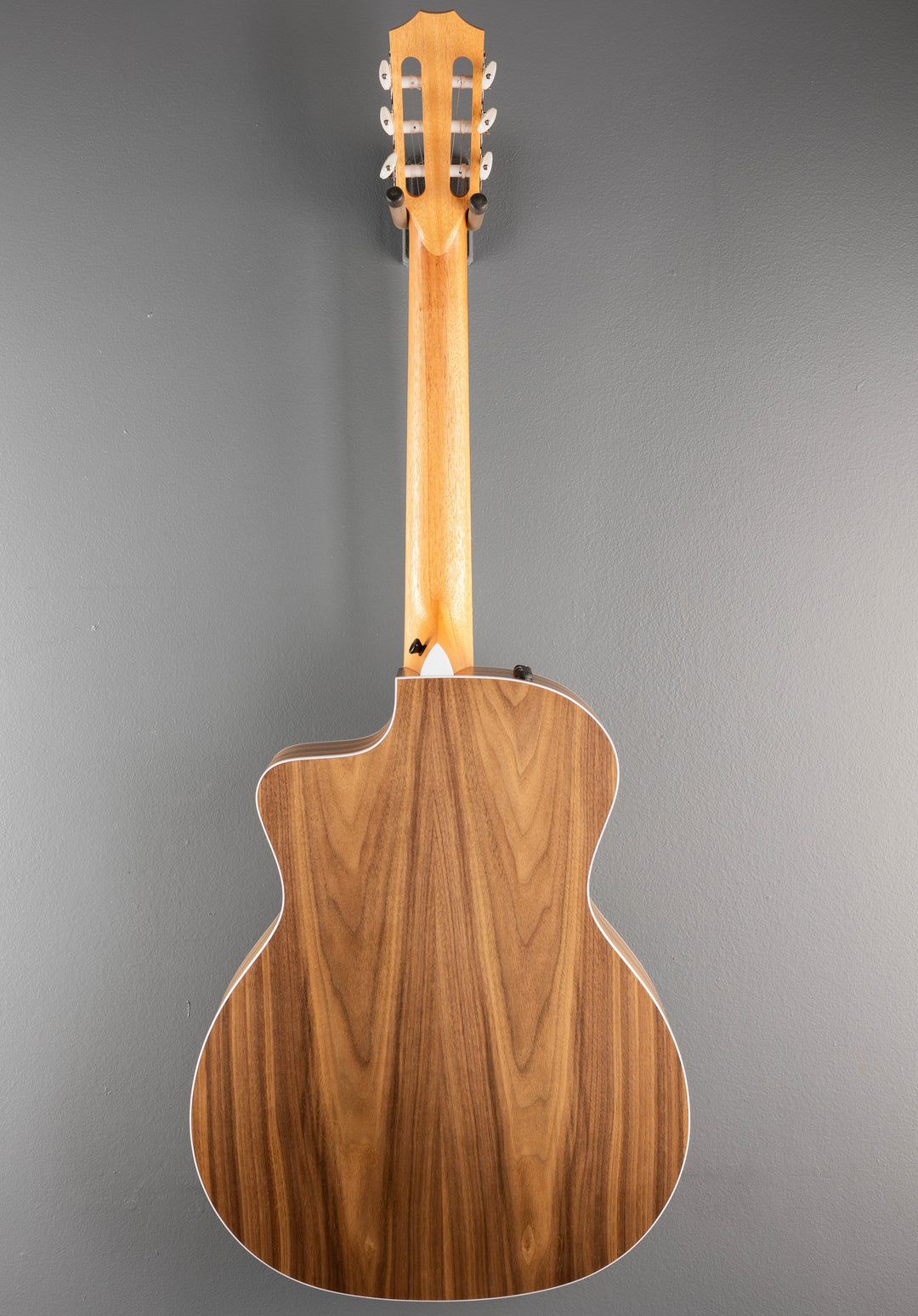 USED 214CE-N Walnut &