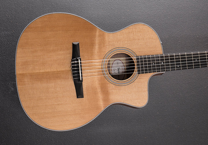 Used 214CE-N Walnut &