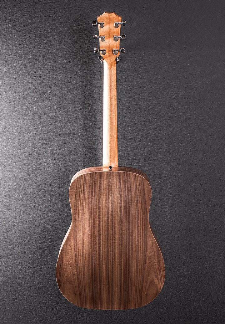 Used Big Baby Taylor (BBT) &
