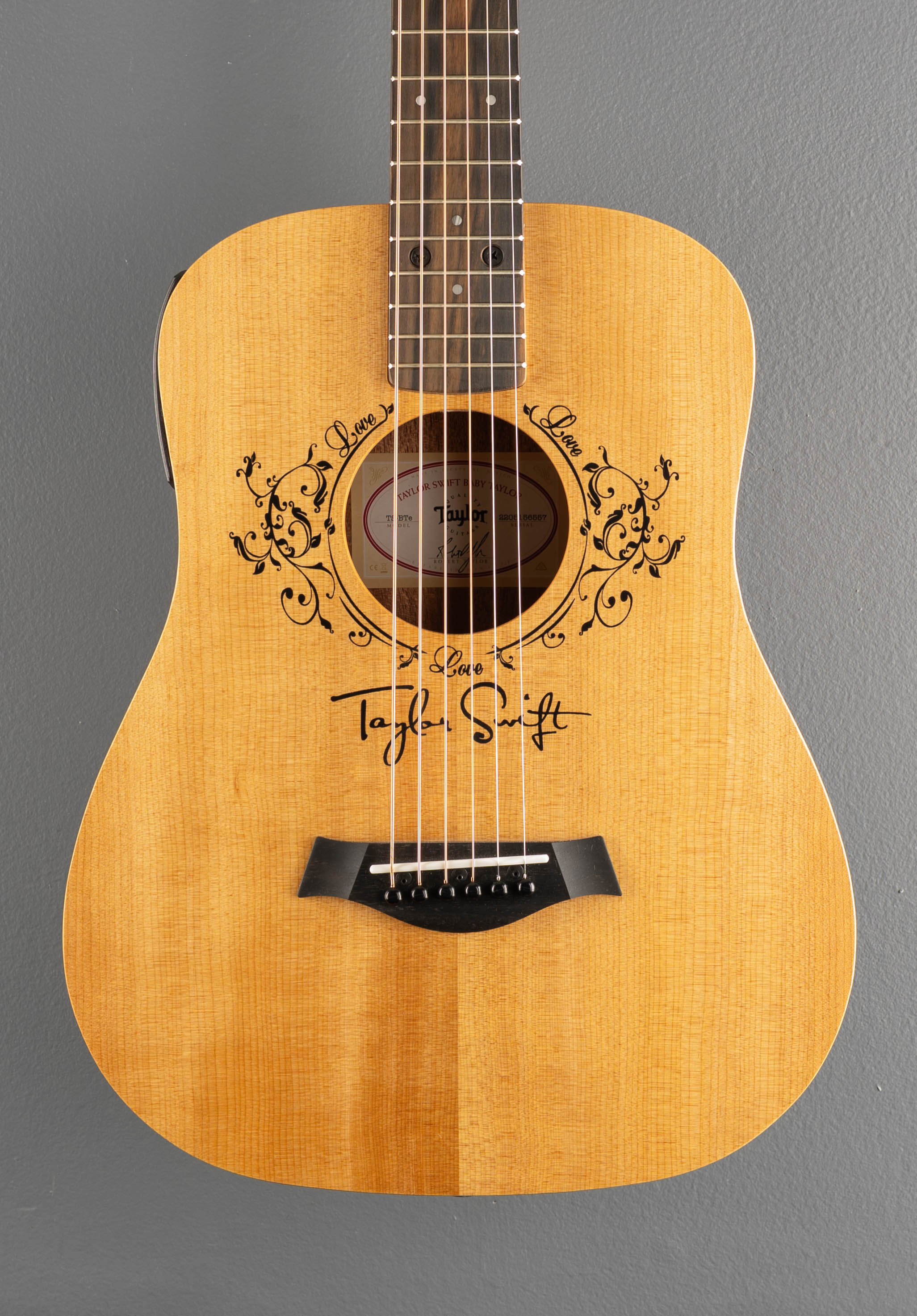 USED Taylor Swift TS-BTE Baby '26 – Dave's Guitar Shop