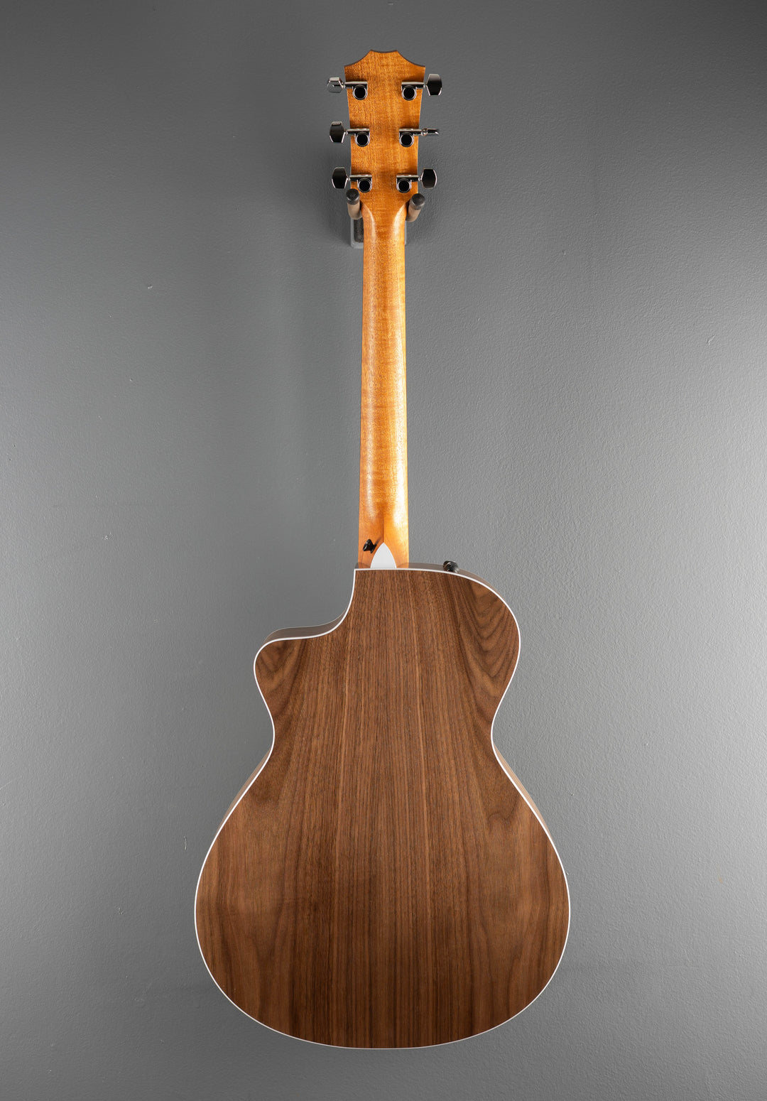 USED 212CE Walnut &