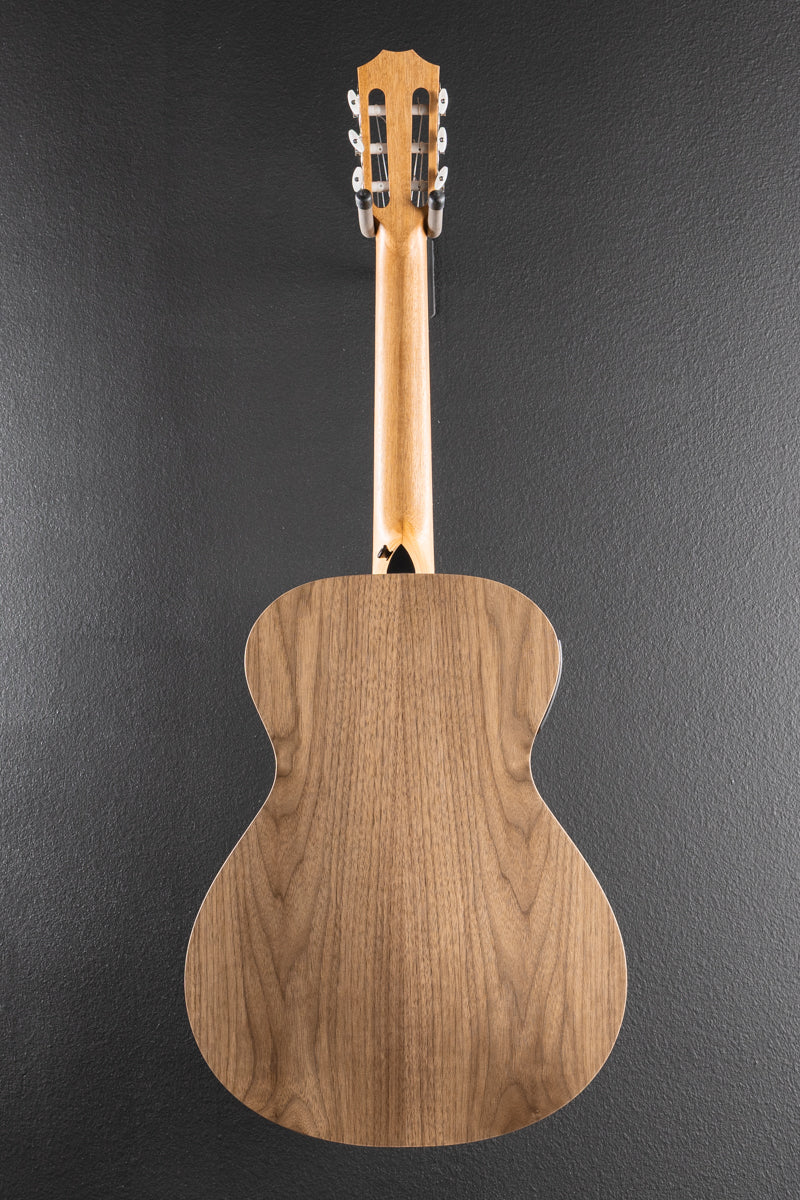 USED Academy 12E-N &
