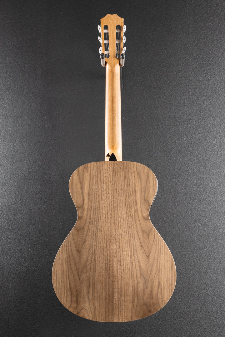 USED Academy 12E-N &