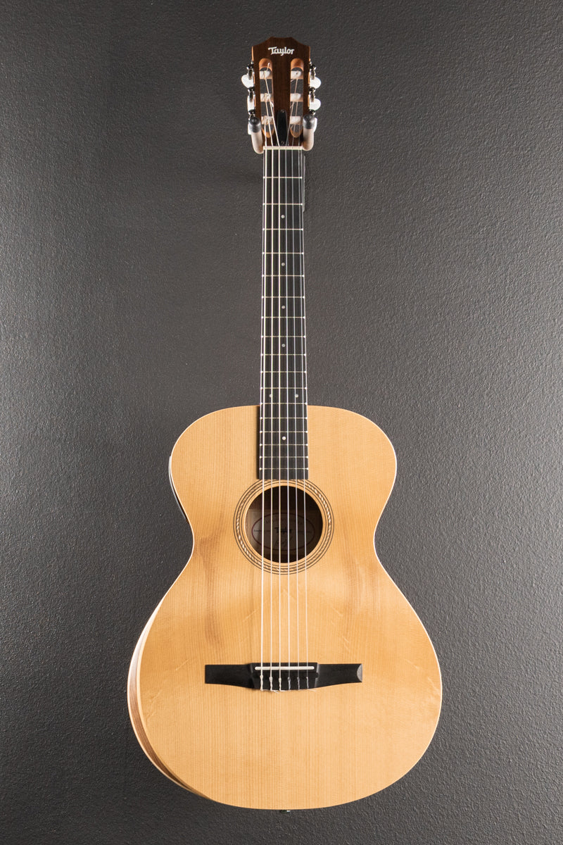 USED Academy 12E-N &