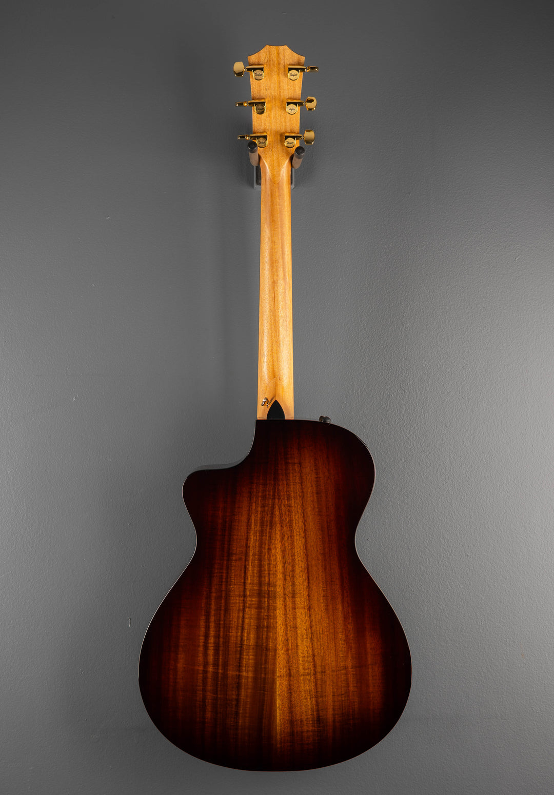USED 222CE-K DLX &