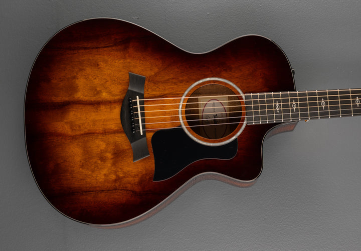 USED 222CE-K DLX &