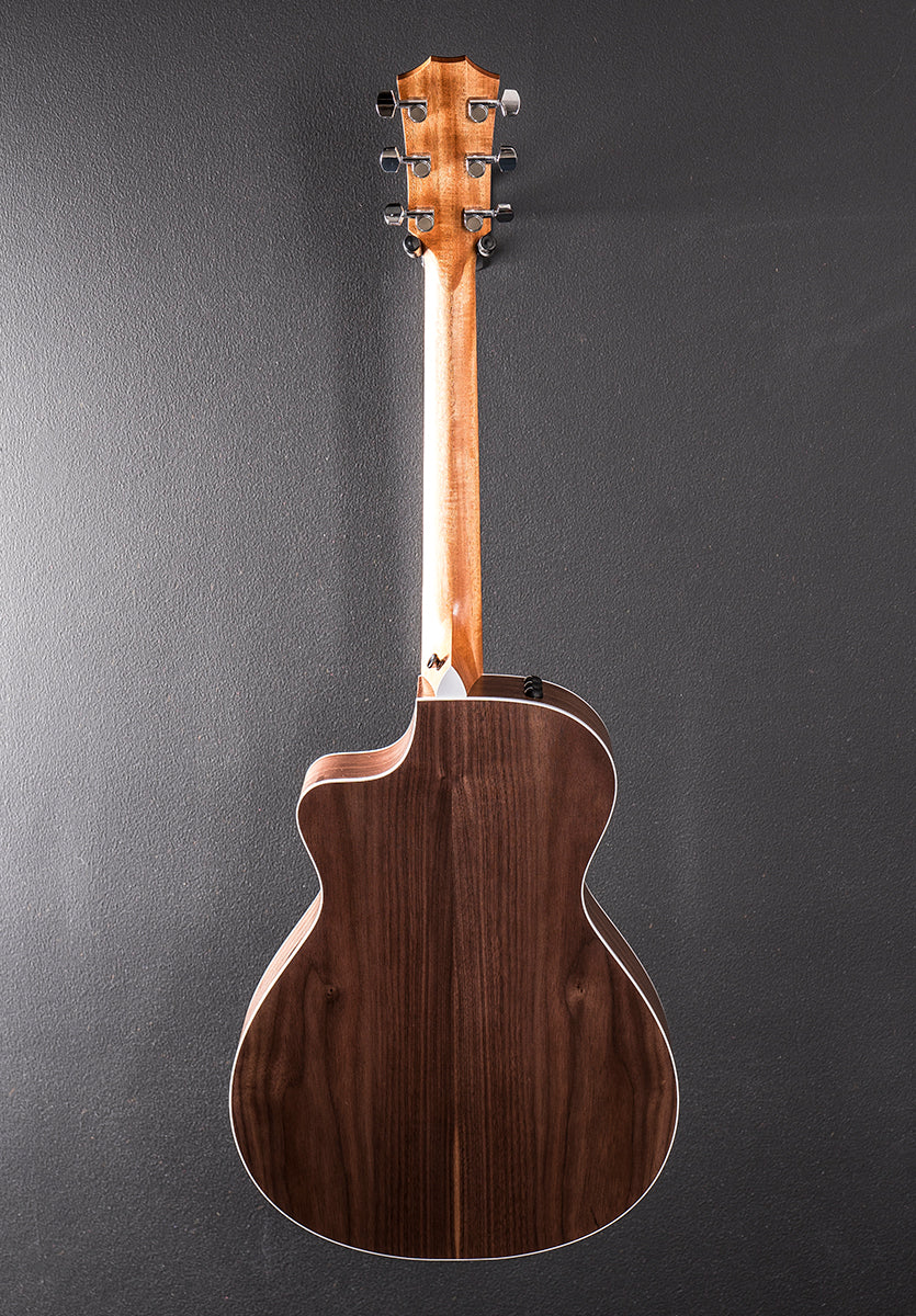 Used 212CE Walnut &