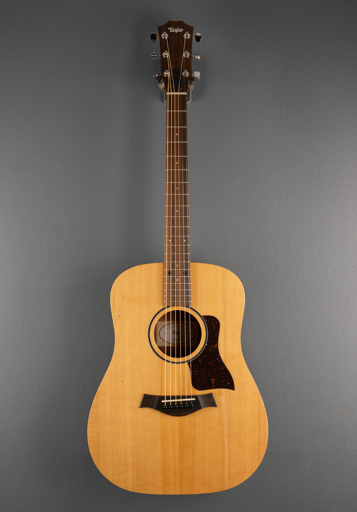 Used Big Baby Taylor (BBT) &