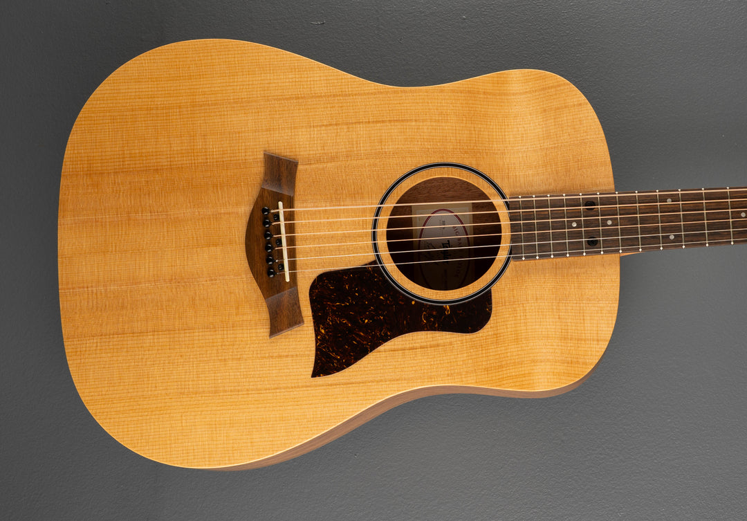 Used Big Baby Taylor (BBTe) &