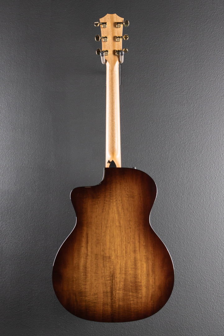 Used 224CE-K DLX &