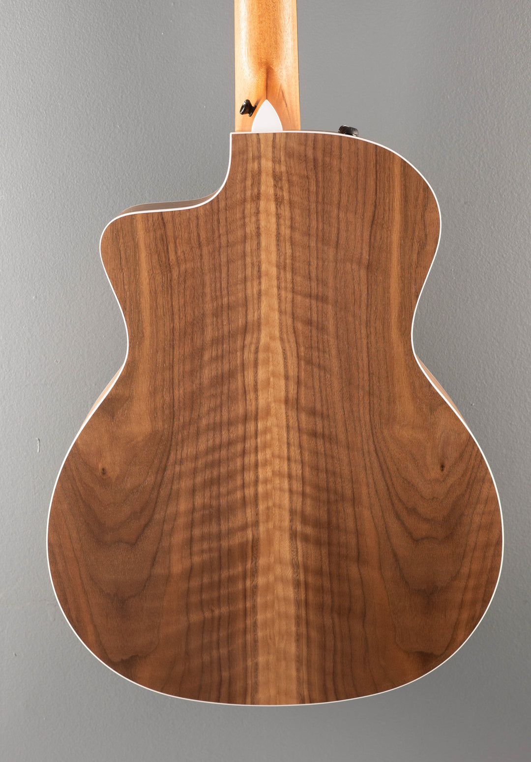 214CE-N Walnut '25