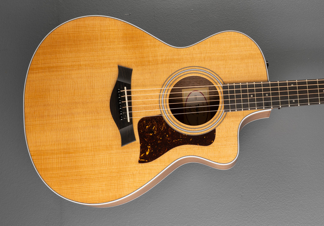 USED 212CE Walnut &