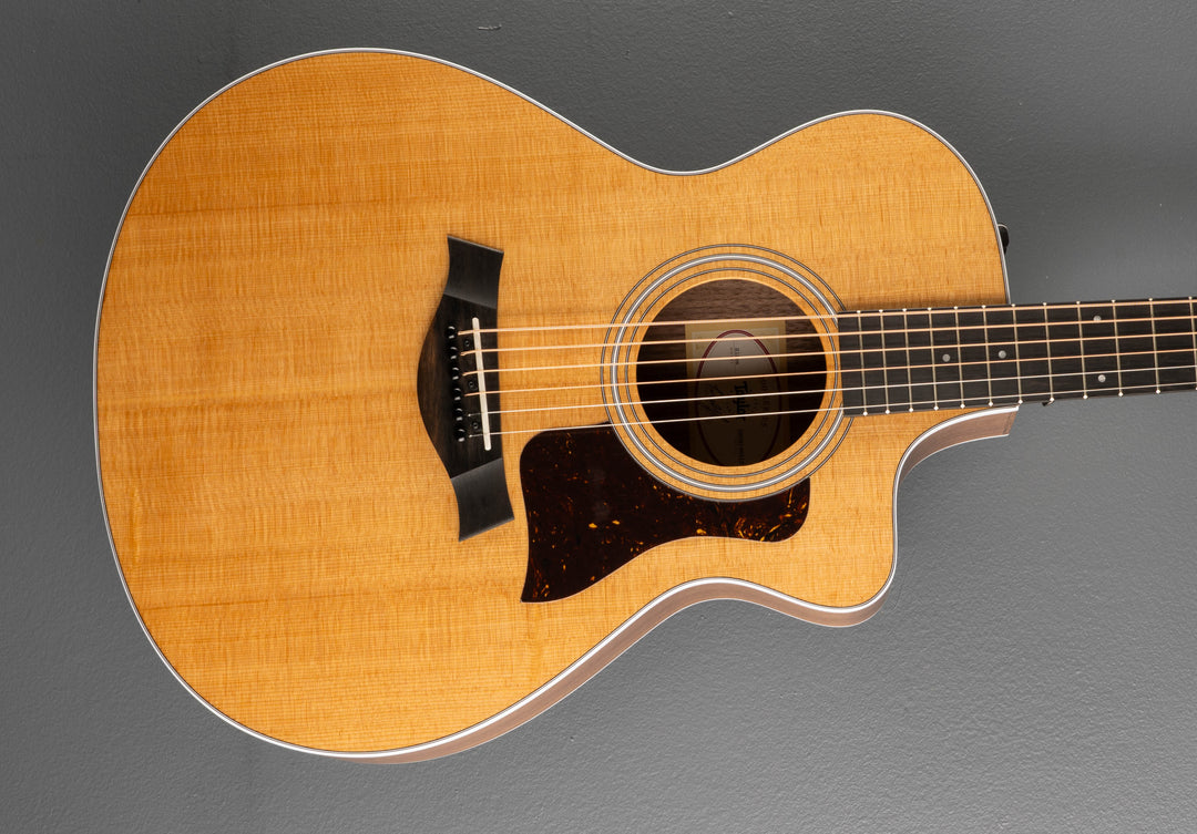 USED 212CE Walnut &