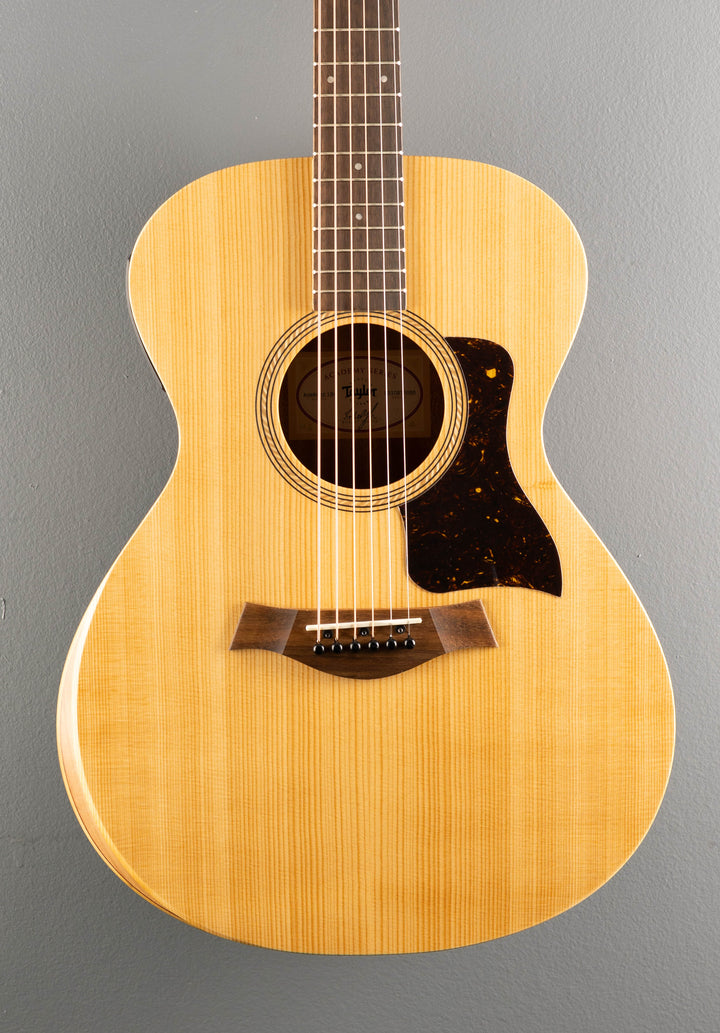 USED Academy 12E &