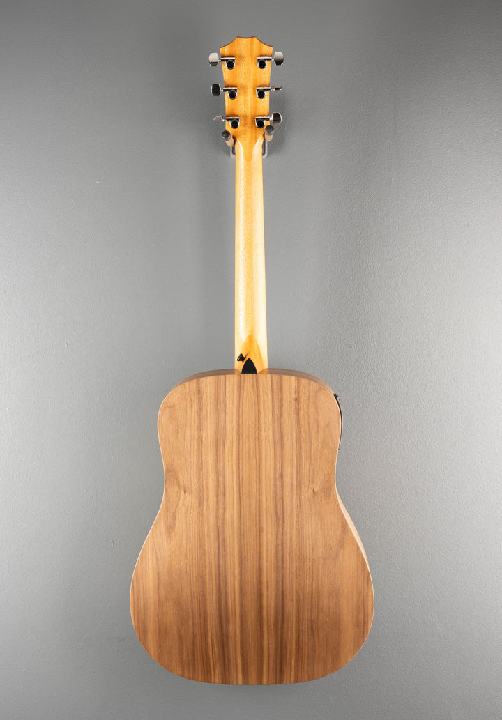 Academy 10E - Sitka Spruce w/Walnut