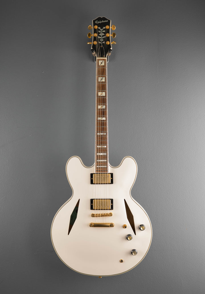 Emily Wolfe "White Wolfe" Sheraton, &