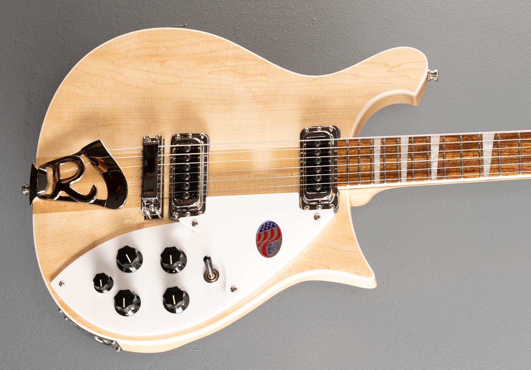 620 - Mapleglo – Dave's Guitar Shop