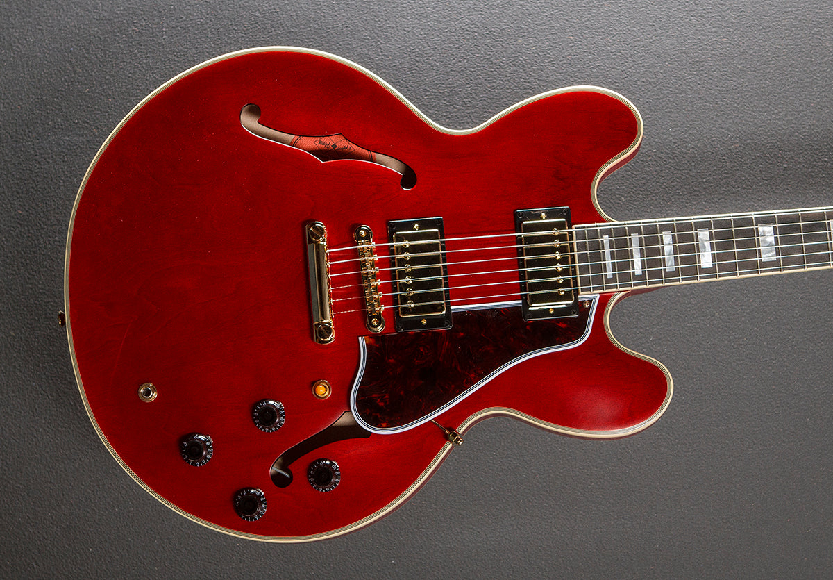 Inspired by Gibson Custom