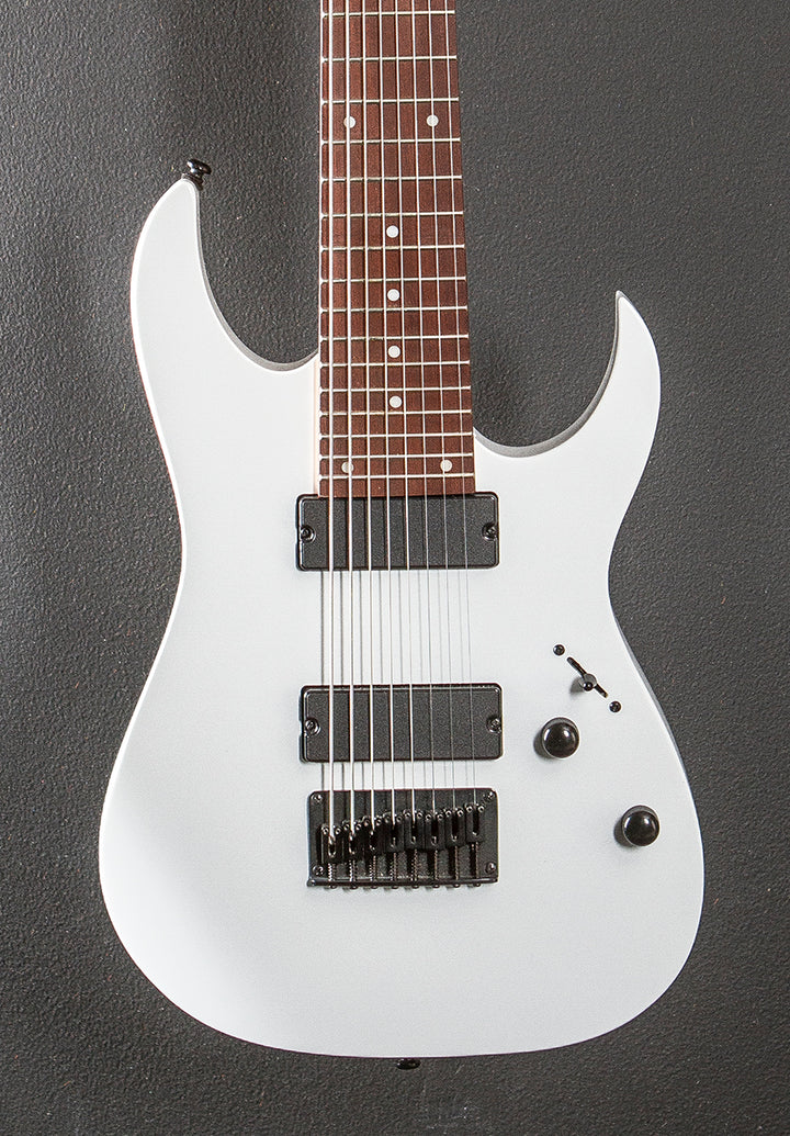 RG8 – White