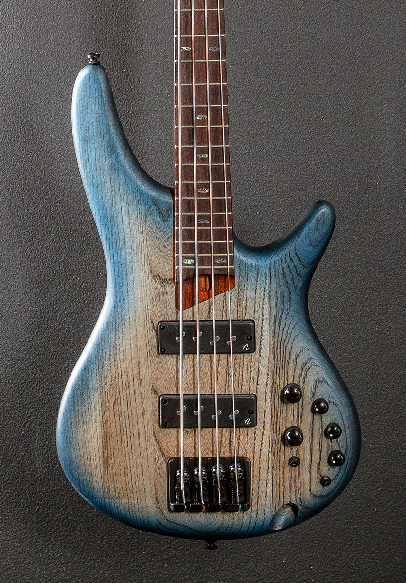 SR600E Bass - Cosmic Blue Starburst Flat