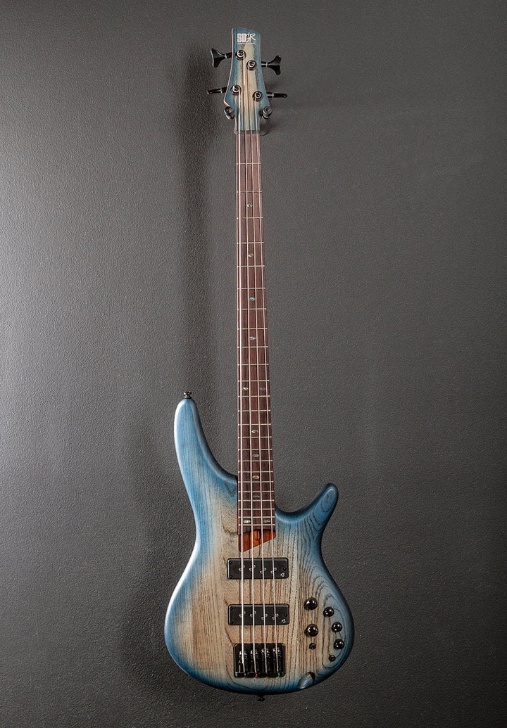 SR600E Bass - Cosmic Blue Starburst Flat