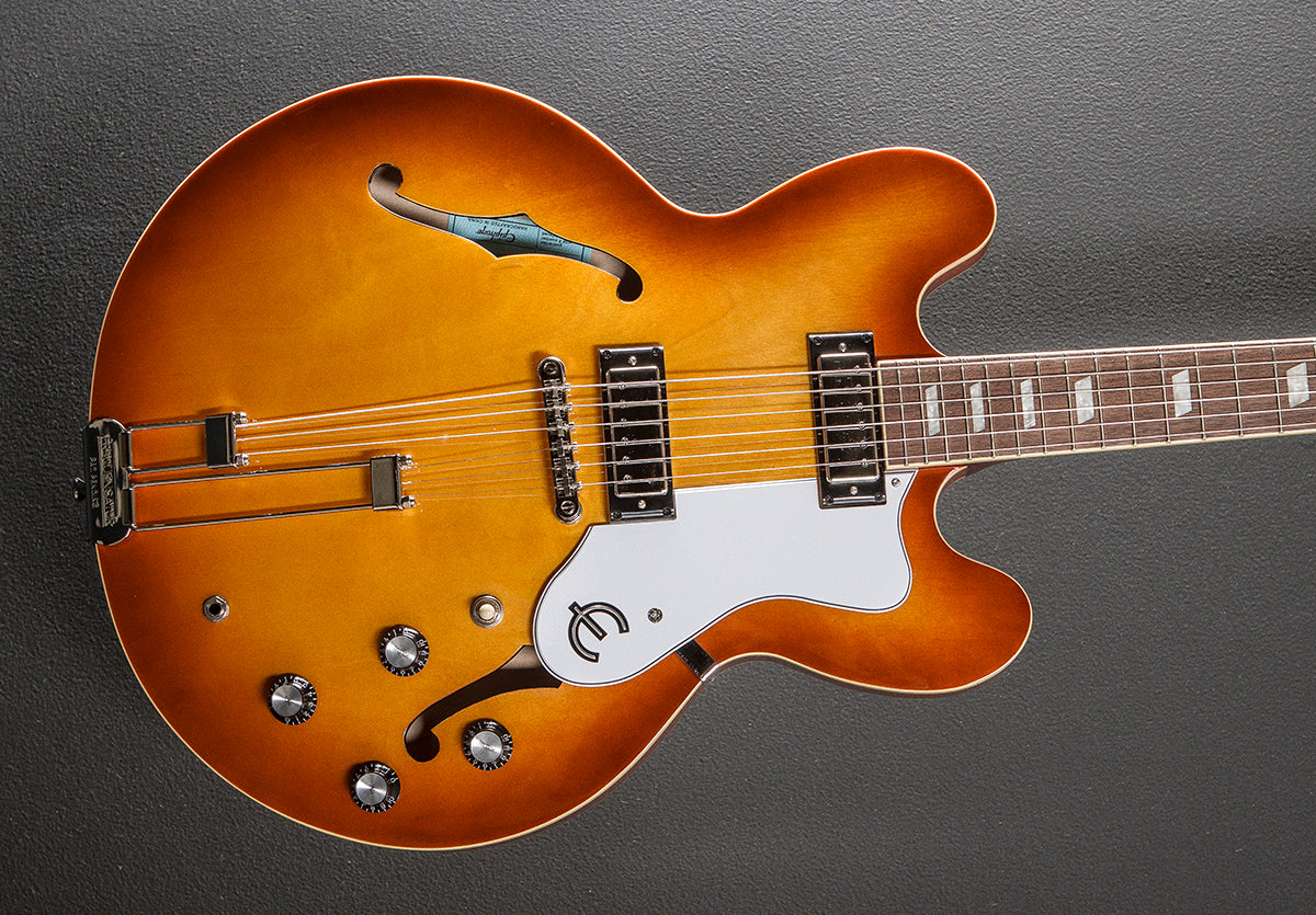 Riviera - Royal Tan – Dave's Guitar Shop