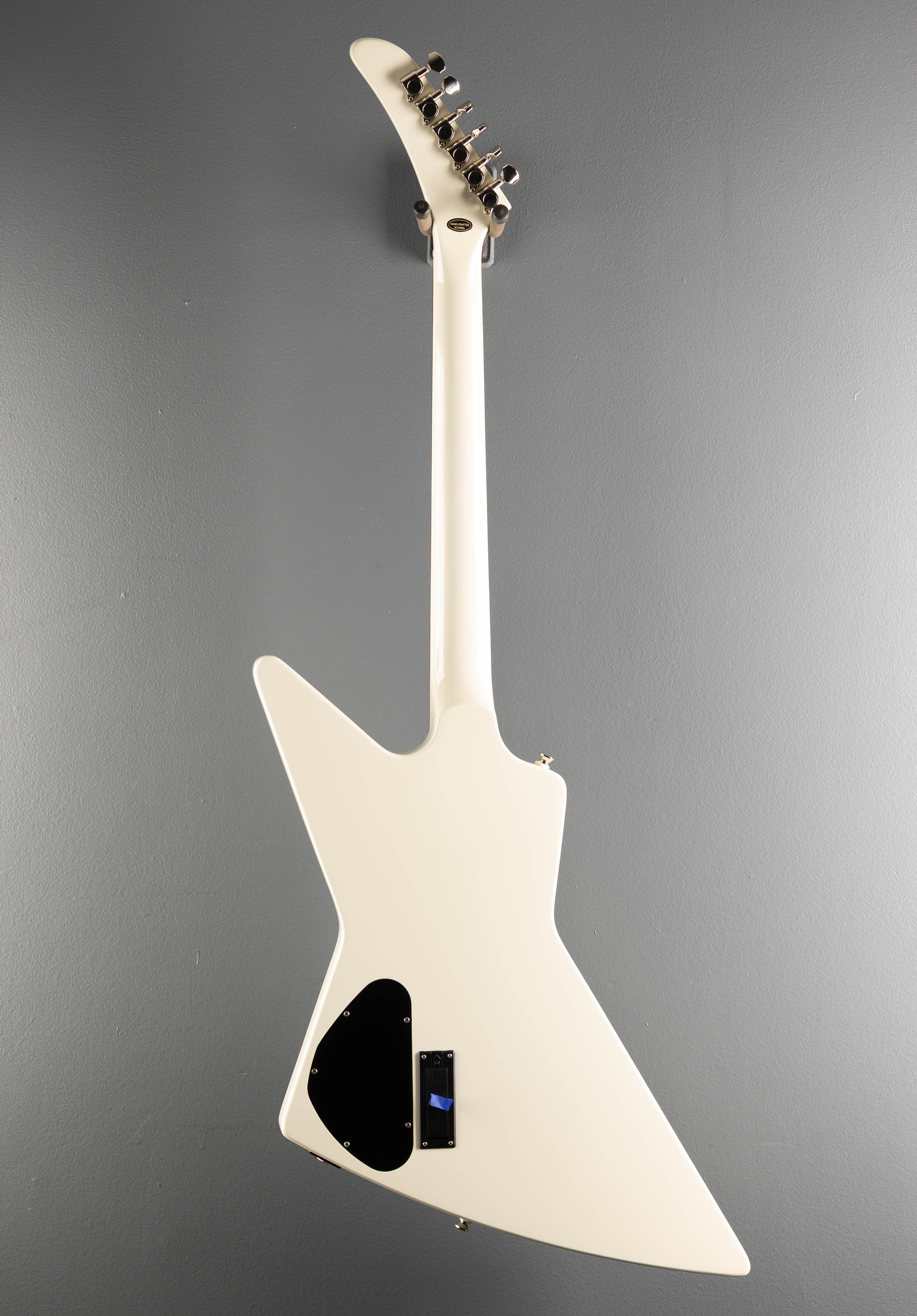 ギター Gibson USA Explorer EMG81 + EMG85 File:EMG 81 & 85 pickups.JPG - Wikimedia Commons