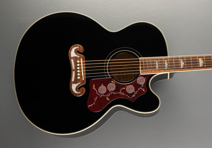 J-200 EC Studio - Black