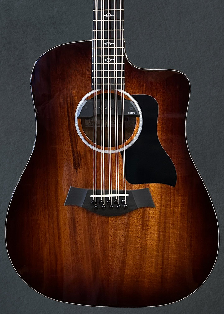 Used 260ce-K DLX Bajo Quinto, &
