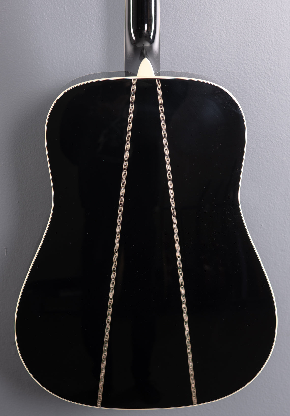D-35 Johnny Cash – Dave's Guitar Shop