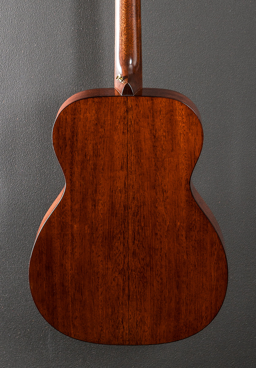 000-18E Modern Deluxe '23