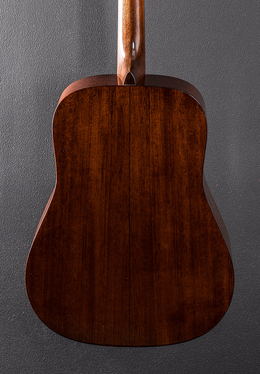 D-18 Modern Deluxe &