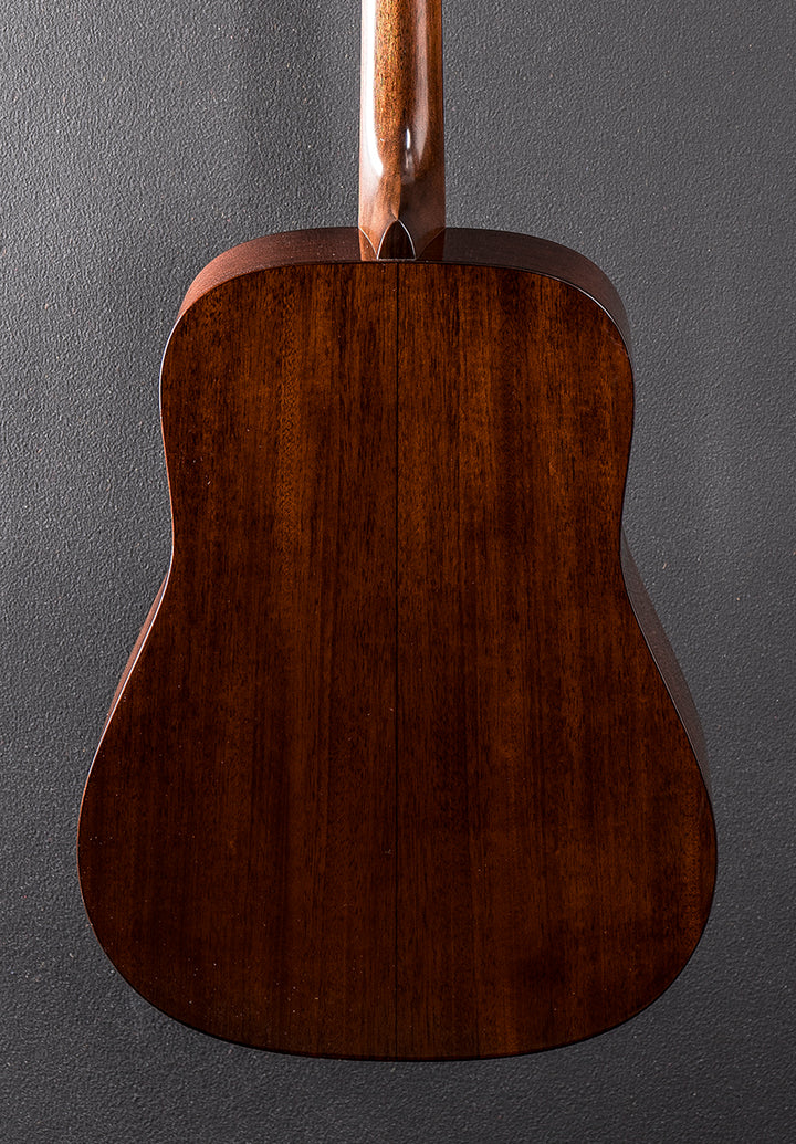 D-18 Modern Deluxe &